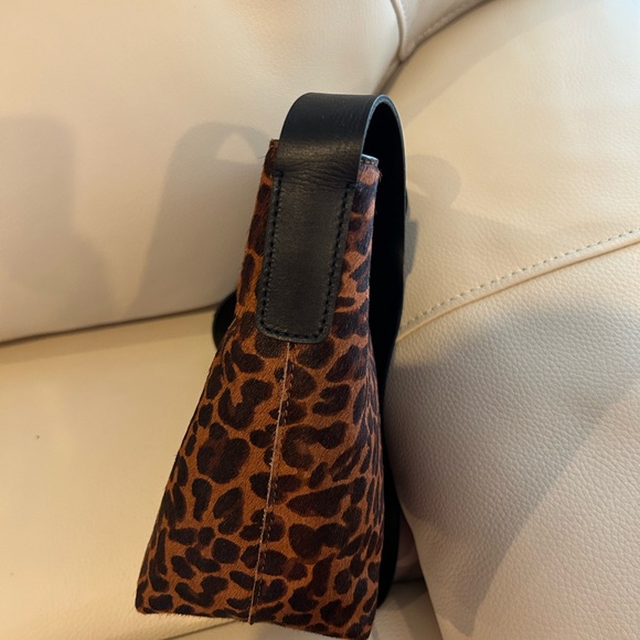 Madewell The Essential Mini Bucket Tote - Picture 5 of 7